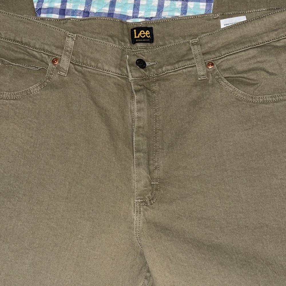 🛍️ Lee Pants